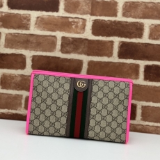 Gucci Clutch Bags